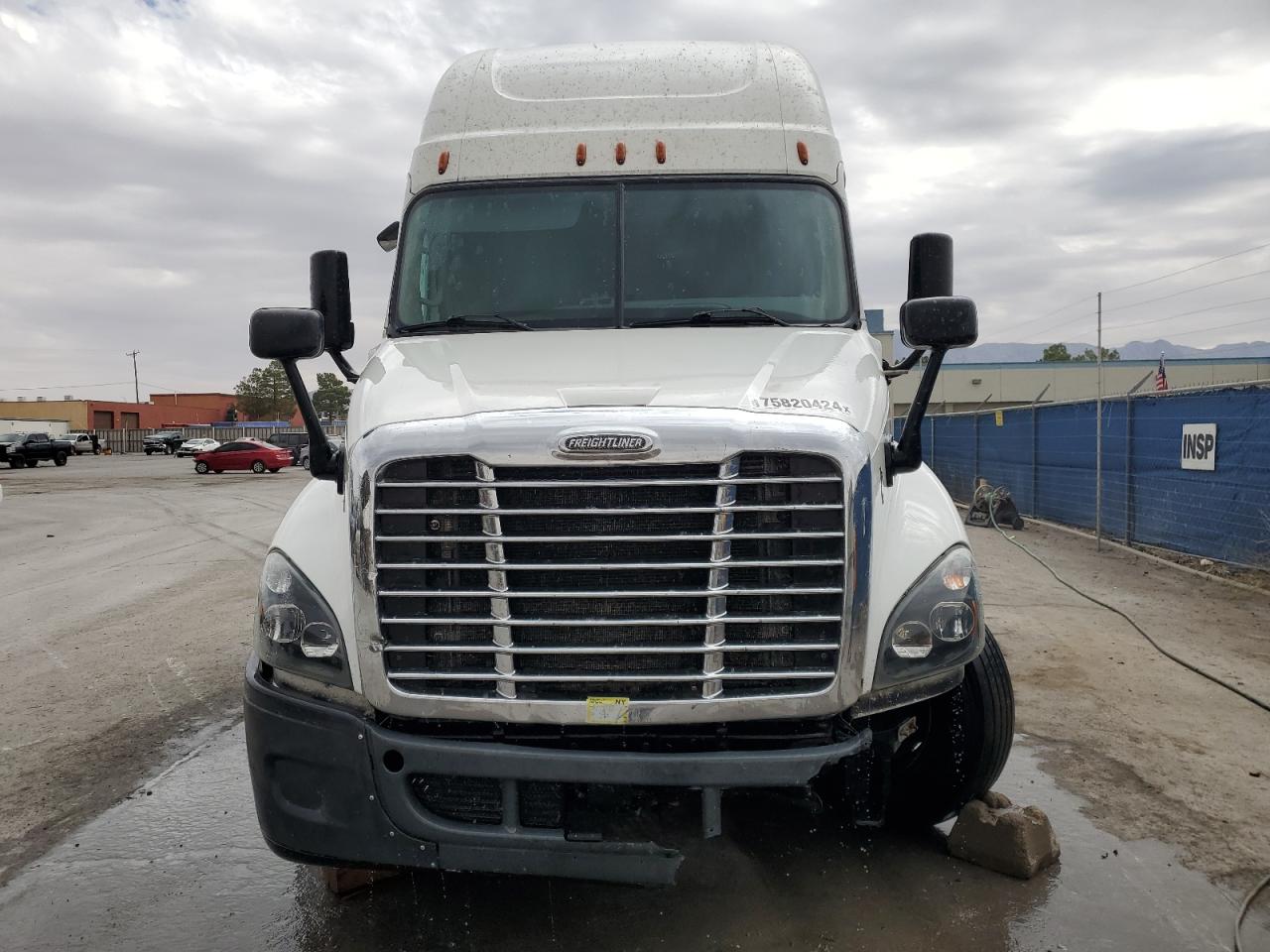 Lot #2964142848 2018 FREIGHTLINER CASCADIA 1