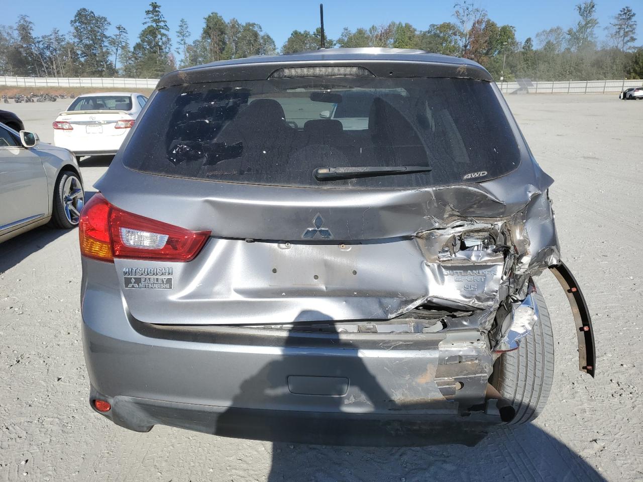 Lot #2928476828 2016 MITSUBISHI OUTLANDER