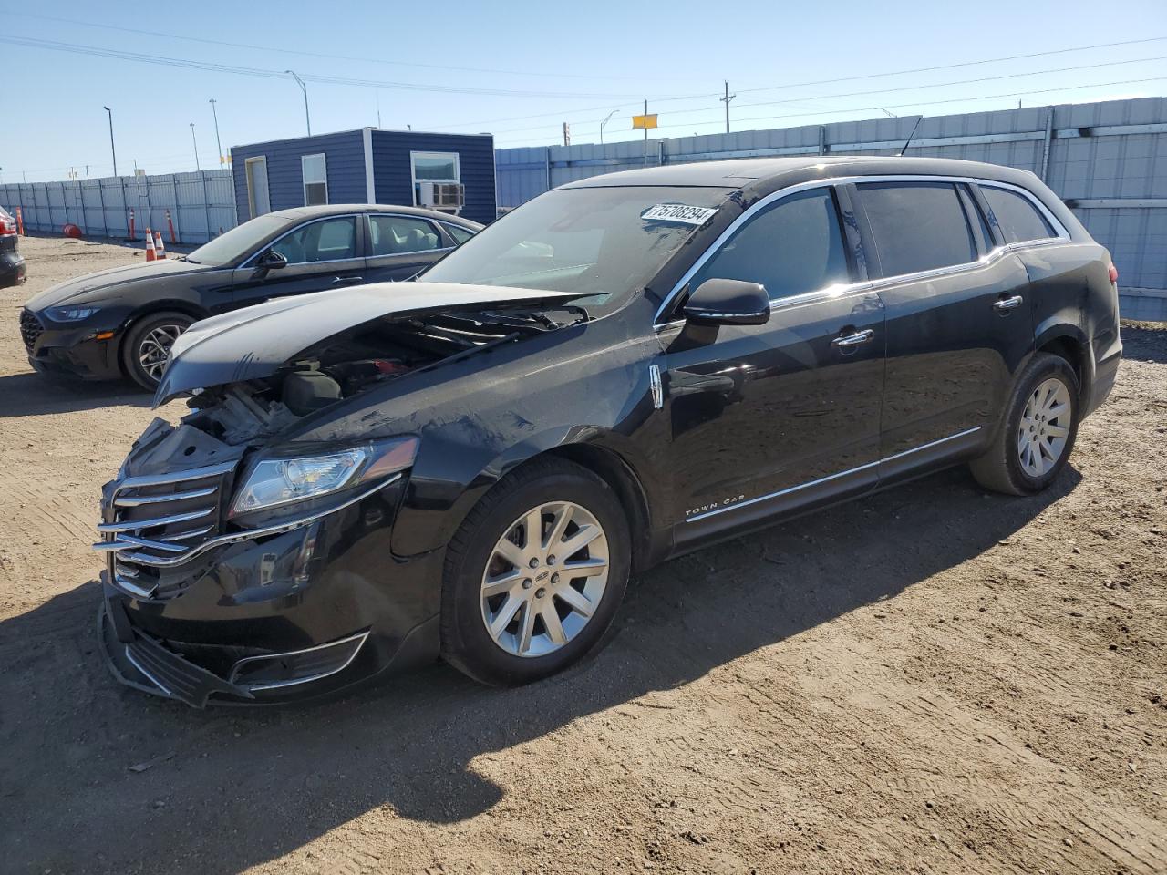 Lot #2976804771 2017 LINCOLN MKT