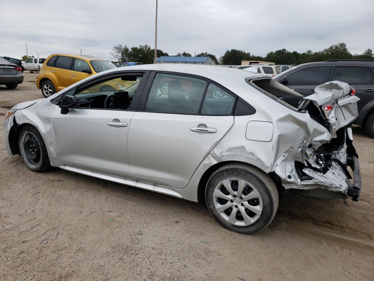 Lot #2953167219 2023 TOYOTA COROLLA LE