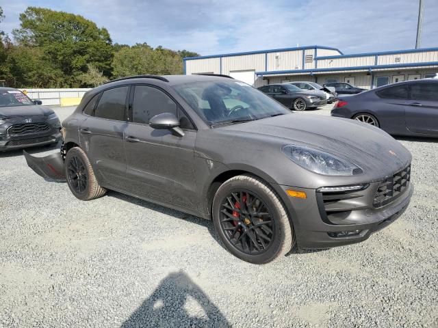 VIN WP1AG2A59HLB54916 2017 Porsche Macan, Gts no.4