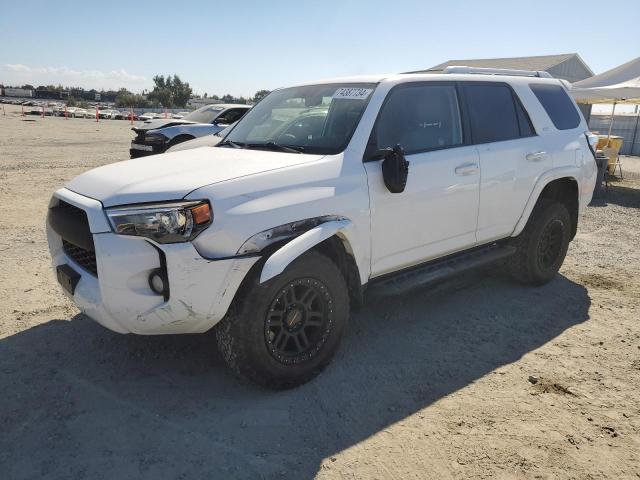 VIN JTEBU5JR3F5205276 2015 TOYOTA 4RUNNER no.1