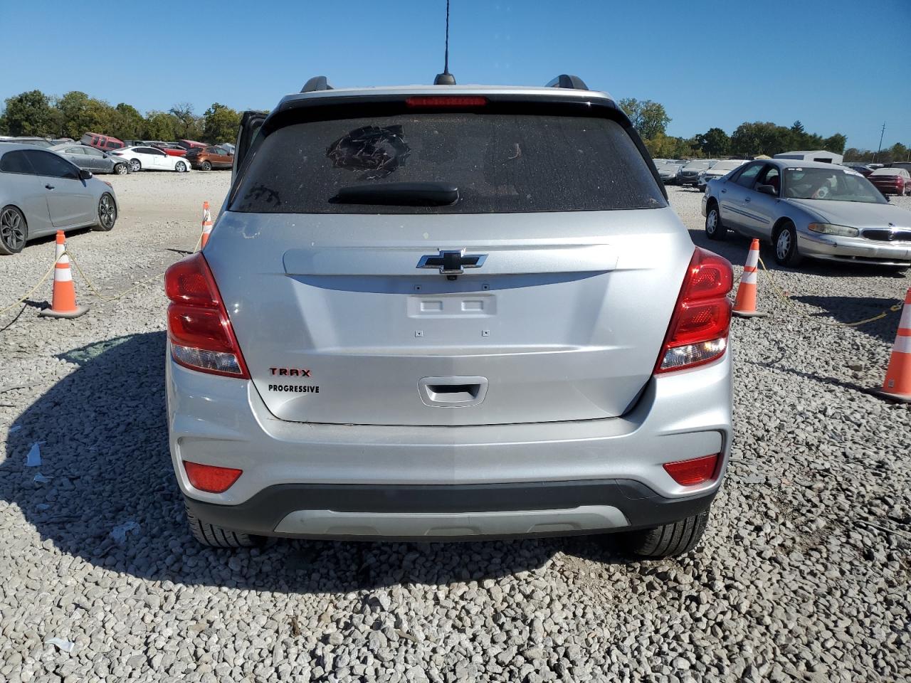 Lot #3030637132 2021 CHEVROLET TRAX 1LT