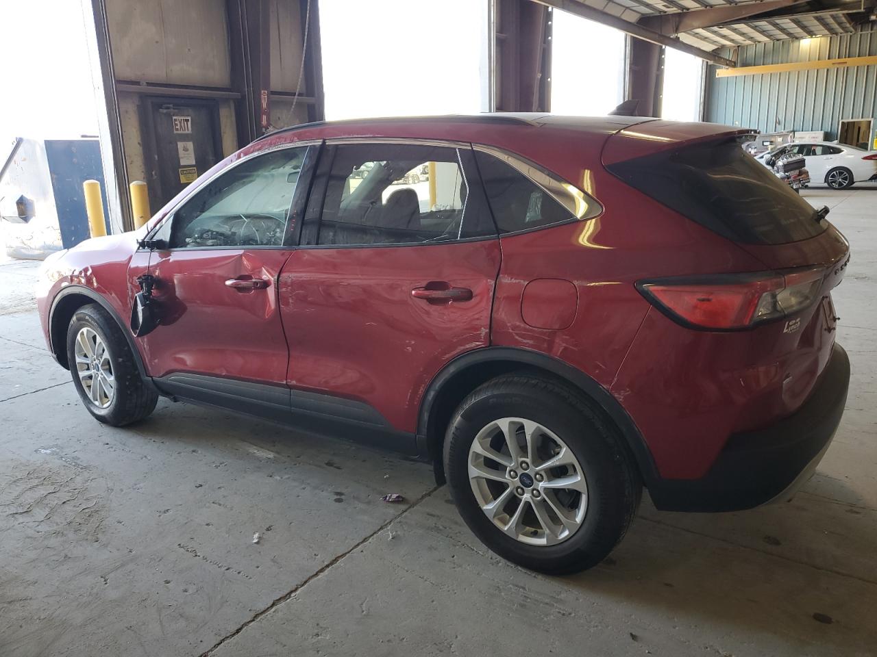 Lot #2974826344 2021 FORD ESCAPE SE