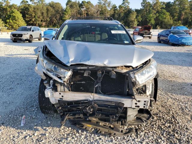 VIN 5TDZZRFHXHS233794 2017 Toyota Highlander, LE no.5