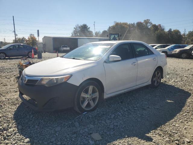 VIN 4T1BF1FKXEU743136 2014 Toyota Camry, L no.1