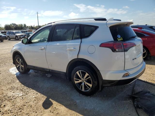 VIN JTMRFREV8JJ183528 2018 Toyota RAV4, Adventure no.2