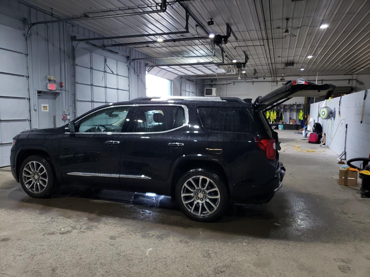 Lot #2977046684 2023 GMC ACADIA DEN