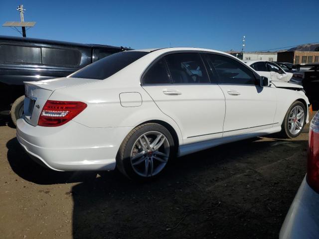 VIN WDDGF4HB0DA872940 2013 Mercedes-Benz C-Class, 250 no.3