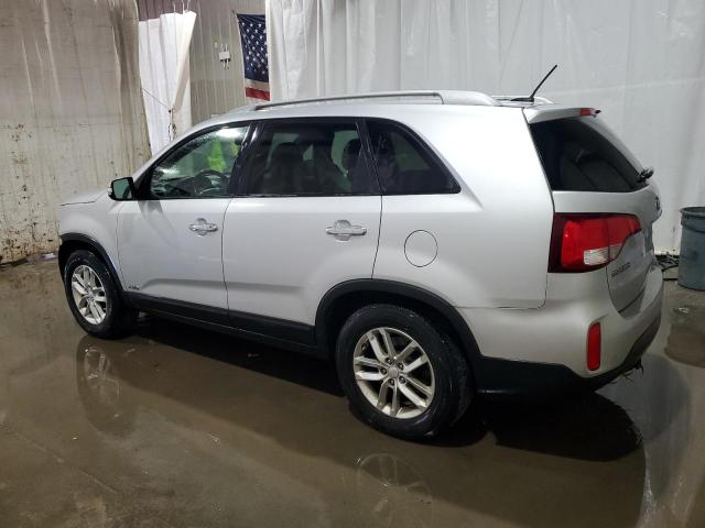 VIN 5XYKTCA69FG591582 2015 KIA Sorento, LX no.2