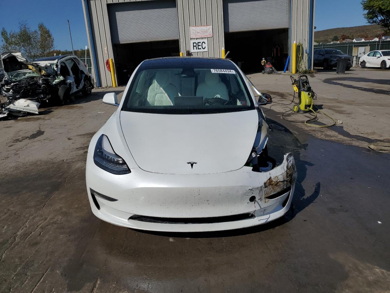 Lot #2991712065 2020 TESLA MODEL 3