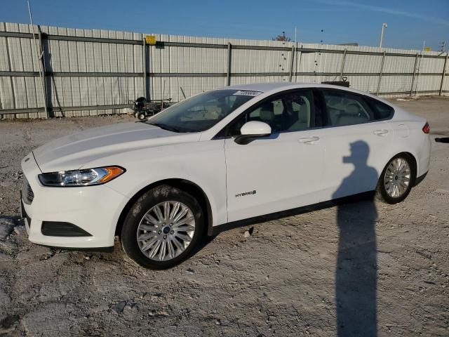 VIN 3FA6P0UU8GR203379 2016 FORD FUSION no.1