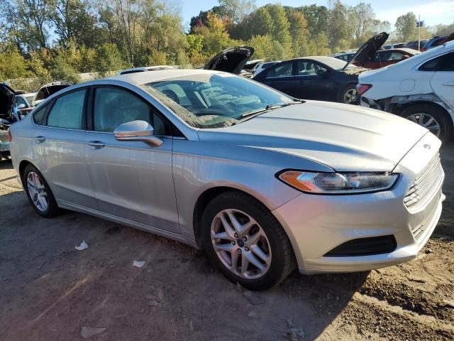 VIN 1FA6P0H73E5402070 2014 Ford Fusion, SE no.4