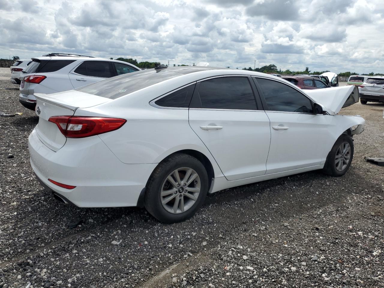 Lot #2994203313 2015 HYUNDAI SONATA SE