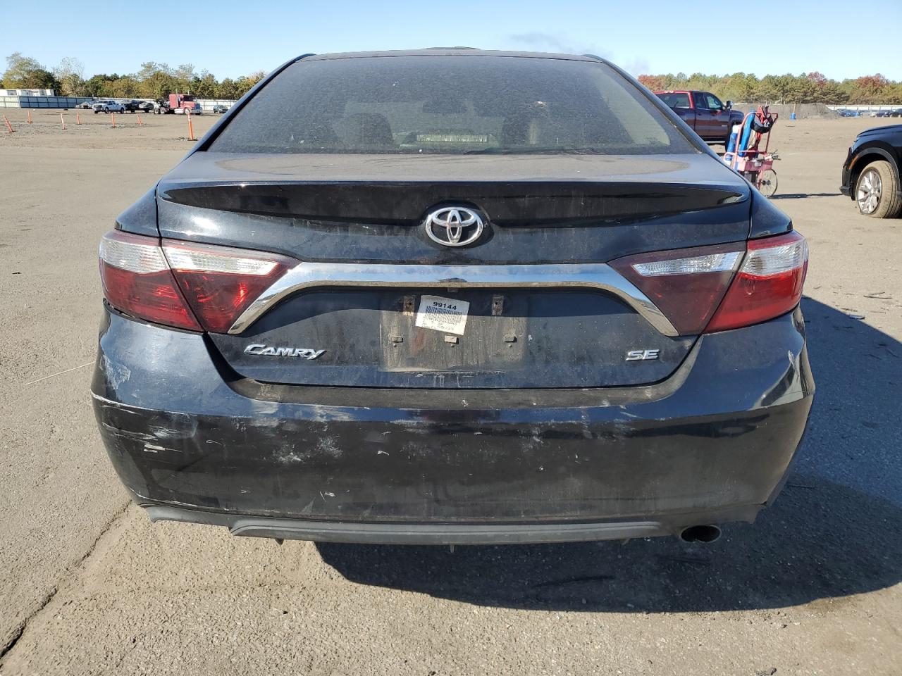 Lot #3033015027 2017 TOYOTA CAMRY LE