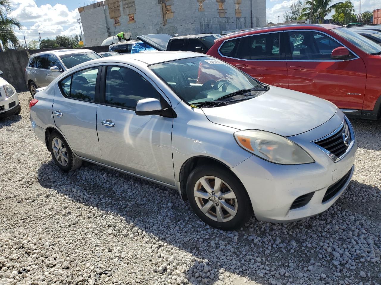 Lot #3029579069 2014 NISSAN VERSA S