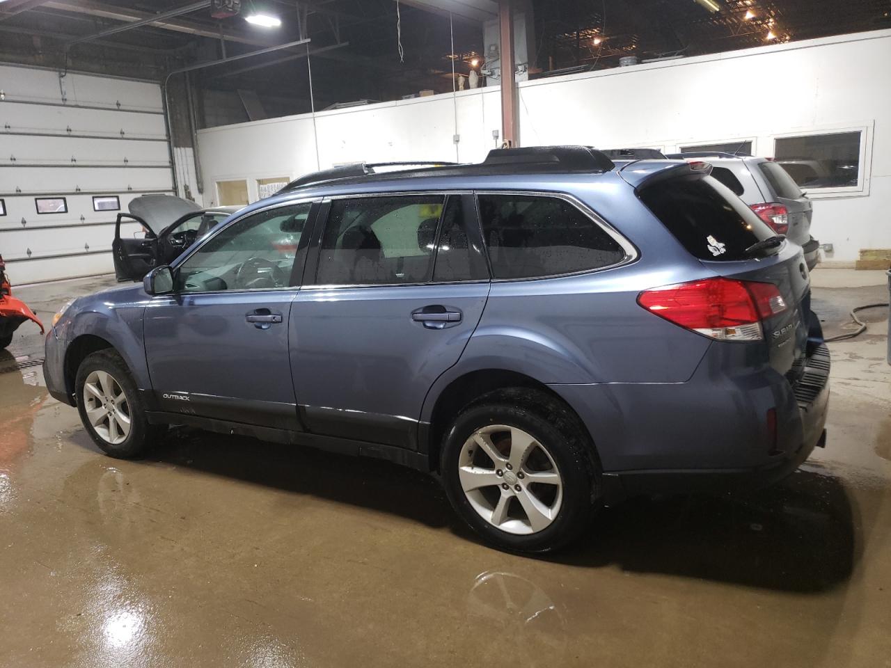 Lot #2993899321 2013 SUBARU OUTBACK 2.