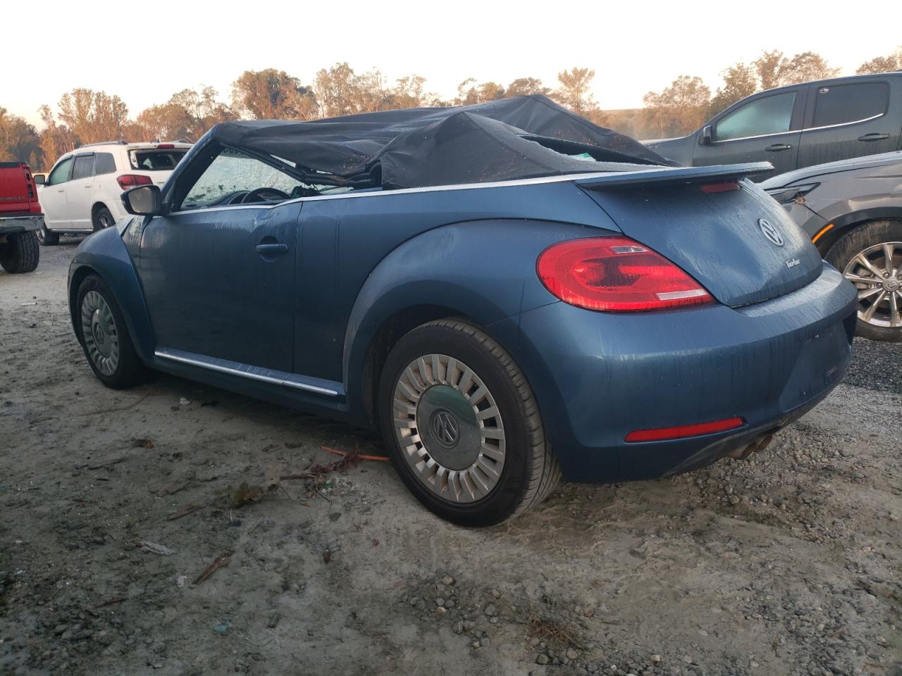 Lot #2937977837 2016 VOLKSWAGEN BEETLE S/S