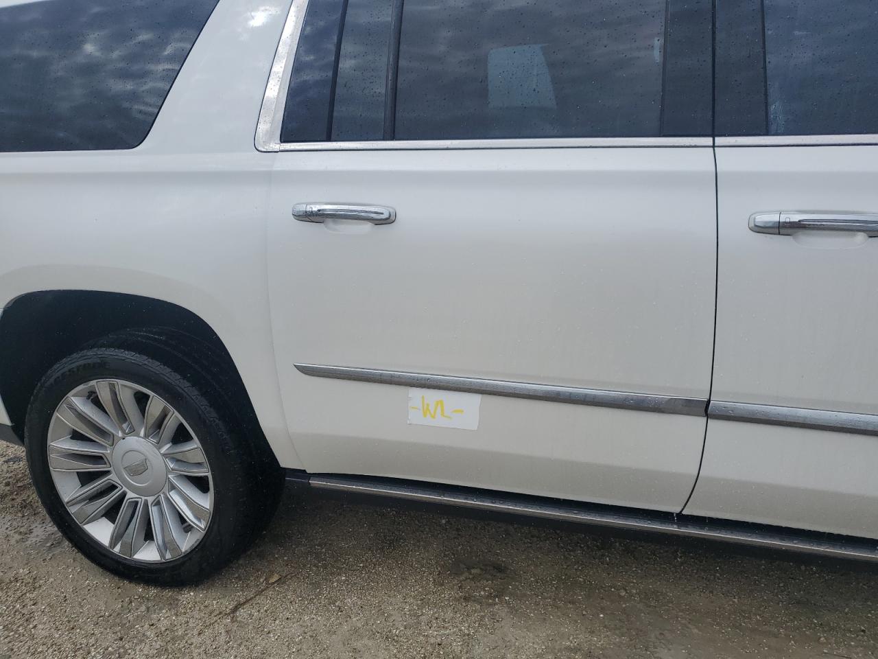 Lot #2902273112 2017 CADILLAC ESCALADE E