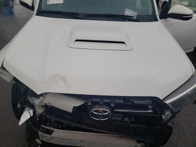 2021 TOYOTA 4RUNNER SR - JTERU5JR2M5841599