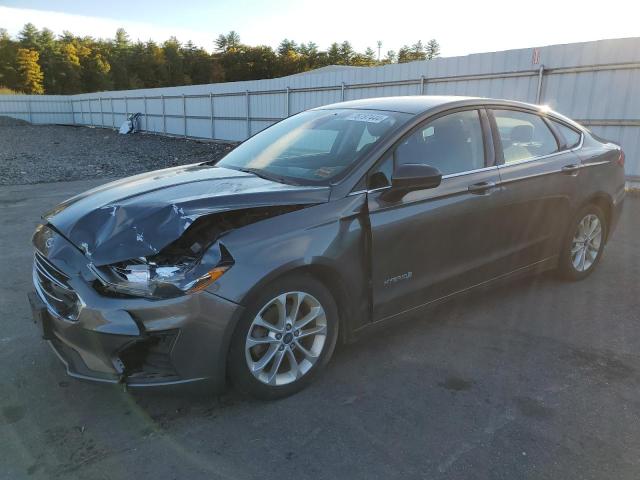 VIN 3FA6P0LUXKR154745 2019 Ford Fusion, SE no.1