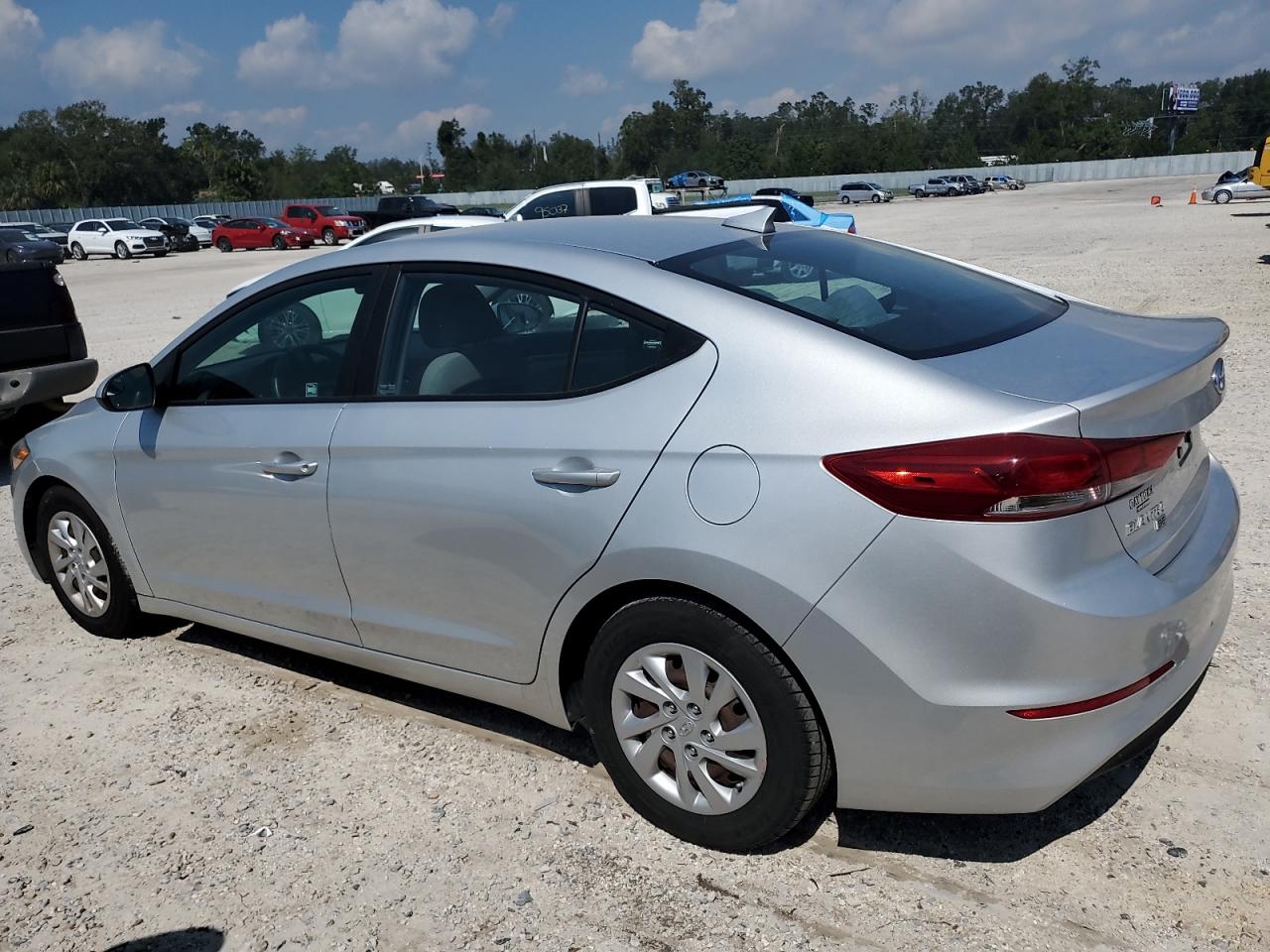 Lot #2991722163 2017 HYUNDAI ELANTRA SE