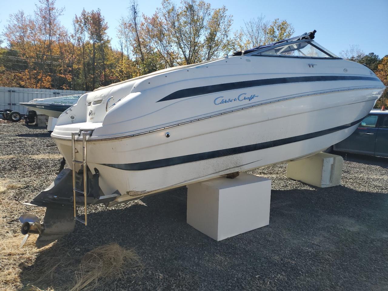 Lot #2974846035 2000 CHRI BOAT