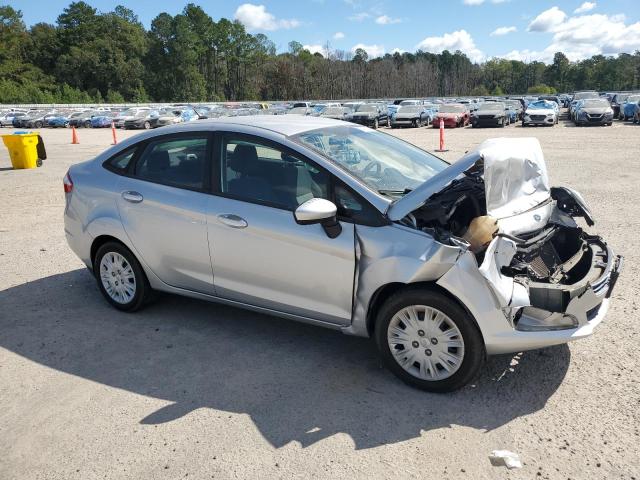 VIN 3FADP4AJ8HM155549 2017 Ford Fiesta, S no.4