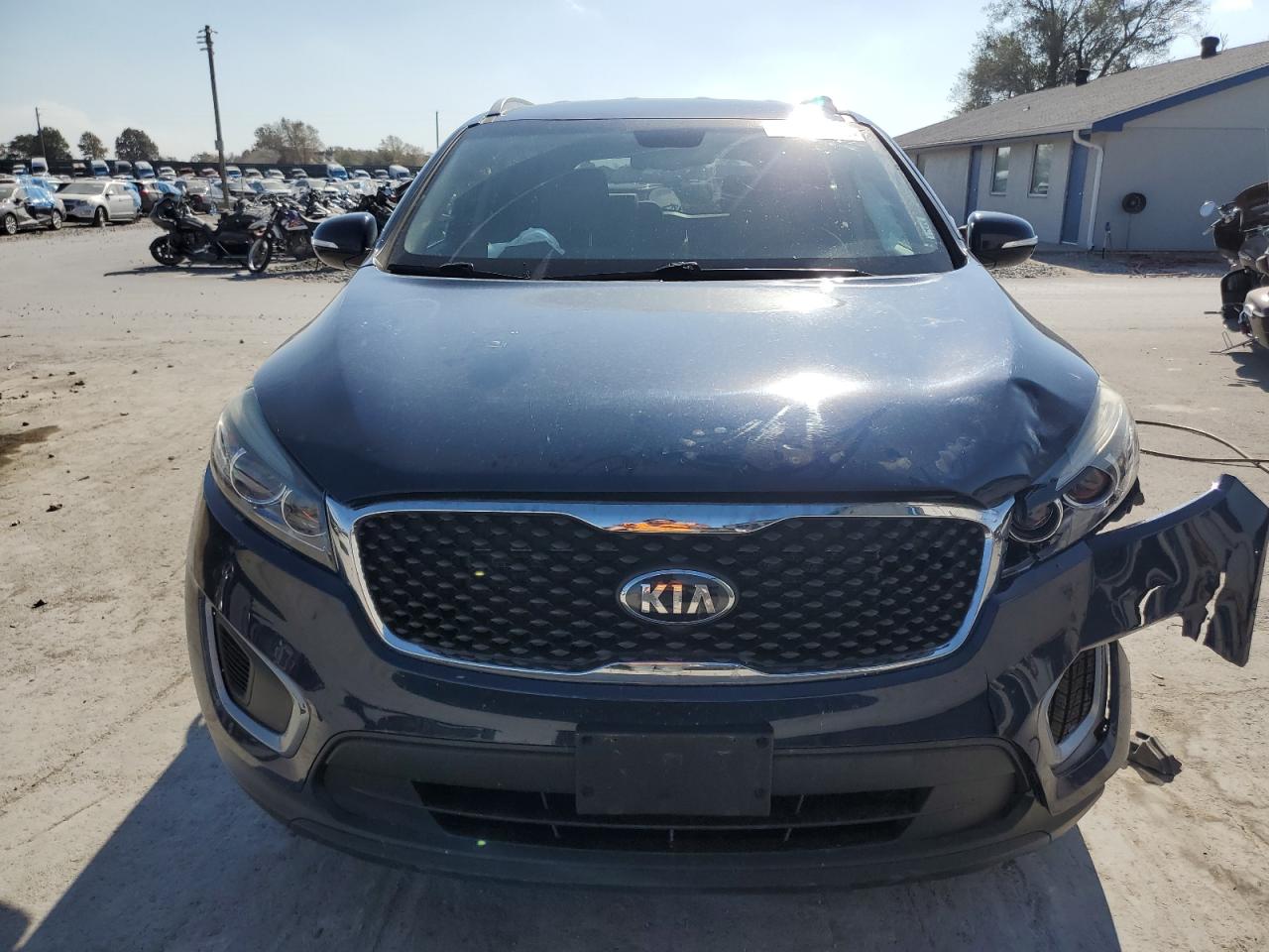 Lot #3024685575 2018 KIA SORENTO LX