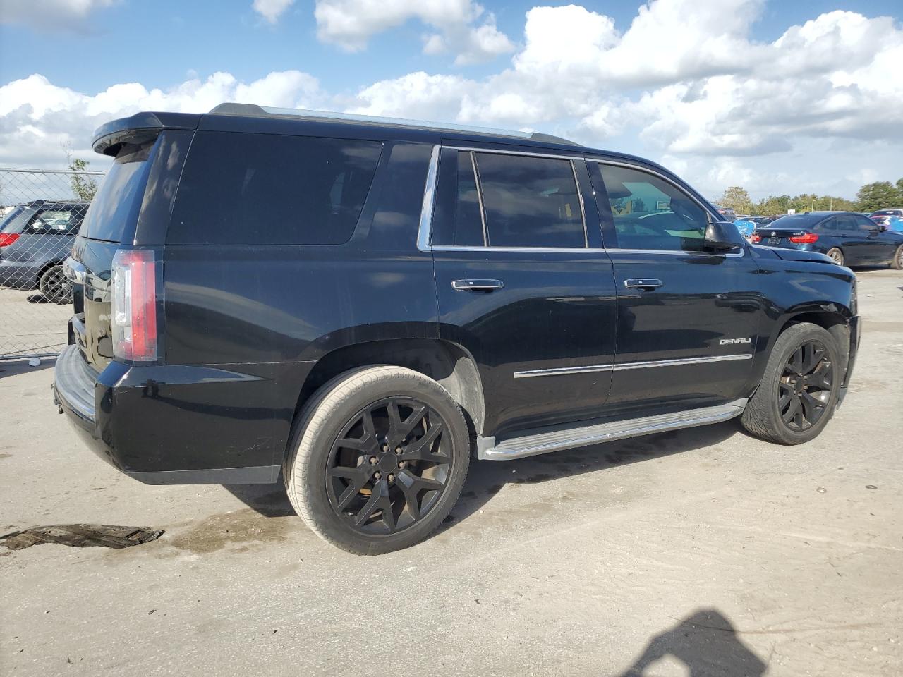 Lot #2954866216 2015 GMC YUKON DENA