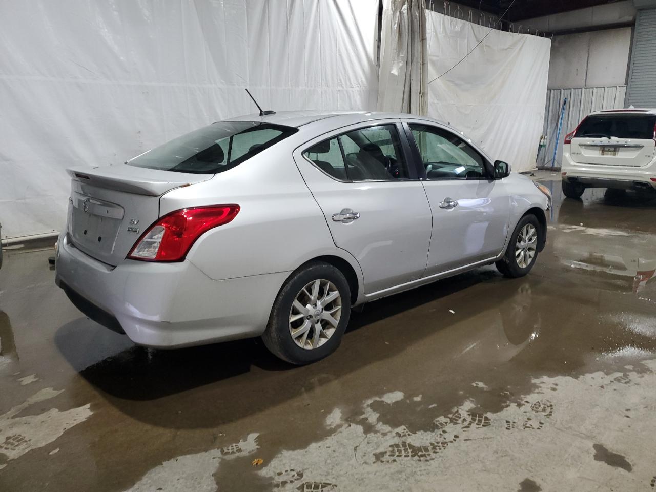 Lot #3027006938 2018 NISSAN VERSA S