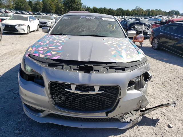 VIN 2C3CCABG6JH267052 2018 Chrysler 300, S no.5