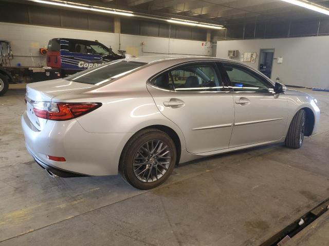 VIN 58ABK1GGXJU113612 2018 LEXUS ES350 no.3