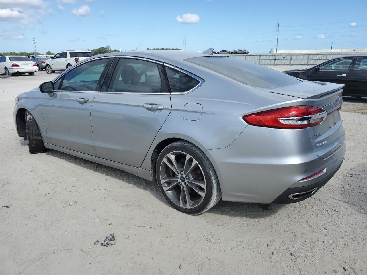 Lot #2990701679 2020 FORD FUSION TIT