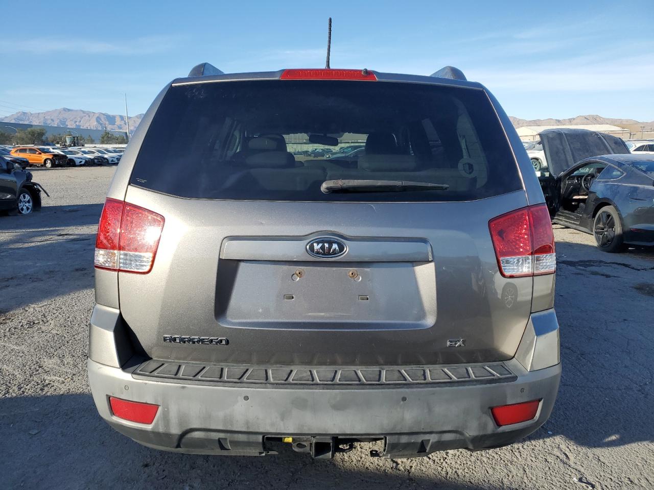 Lot #2962715100 2009 KIA BORREGO LX