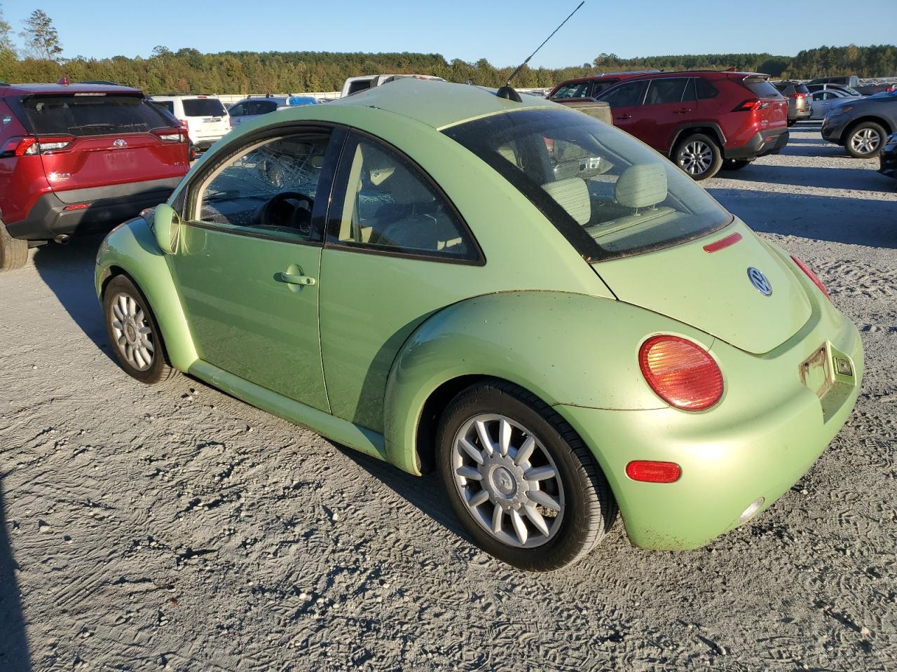 Lot #2926124758 2005 VOLKSWAGEN NEW BEETLE