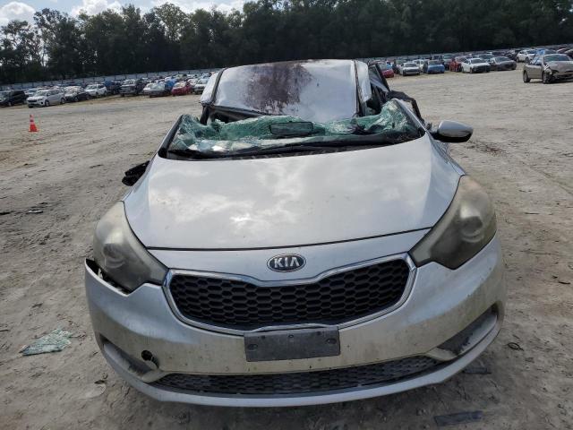 VIN KNAFK4A68F5298885 2015 KIA Forte, LX no.5