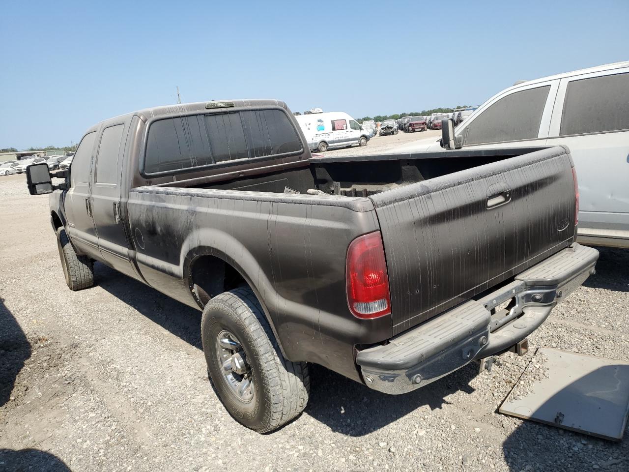 Lot #2903004920 2003 FORD F350 SRW S