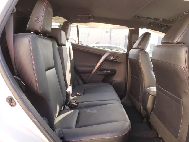 2016 TOYOTA RAV4 SE - JTMNFREV2GJ078703