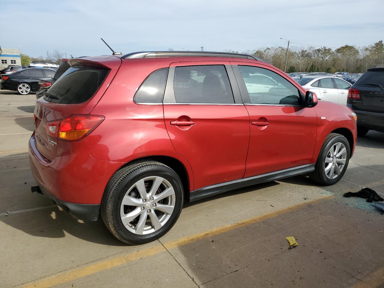 Lot #3003607133 2015 MITSUBISHI OUTLANDER