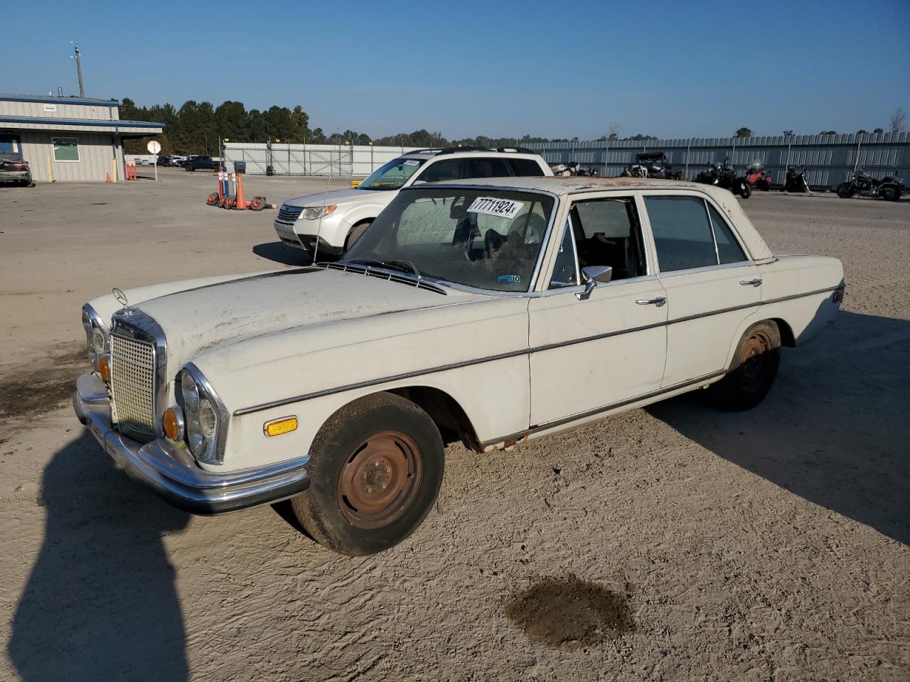 Lot #2928511812 1970 MERCEDES-BENZ C280