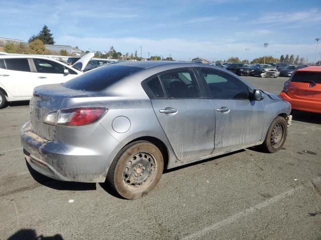 MAZDA 3 I 2011 gray sedan 4d gas JM1BL1UF8B1378956 photo #4