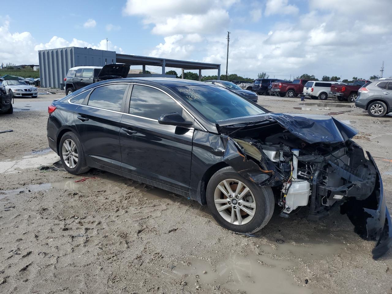 Lot #3028547918 2017 HYUNDAI SONATA SE