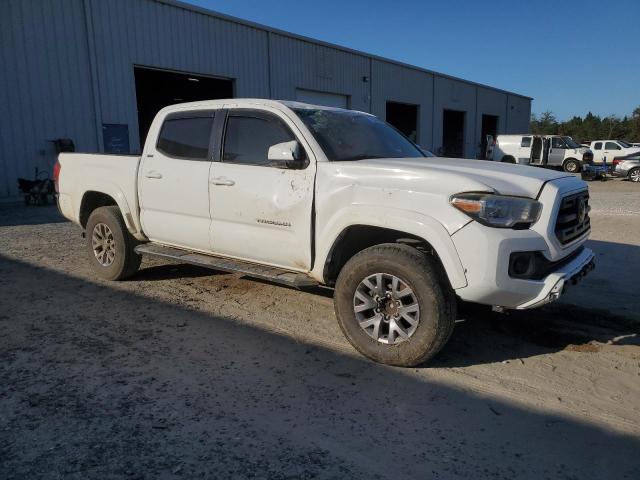 VIN 5TFAZ5CN8JX067548 2018 Toyota Tacoma, Double Cab no.4