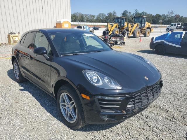 VIN WP1AA2A51HLB01953 2017 Porsche Macan no.4