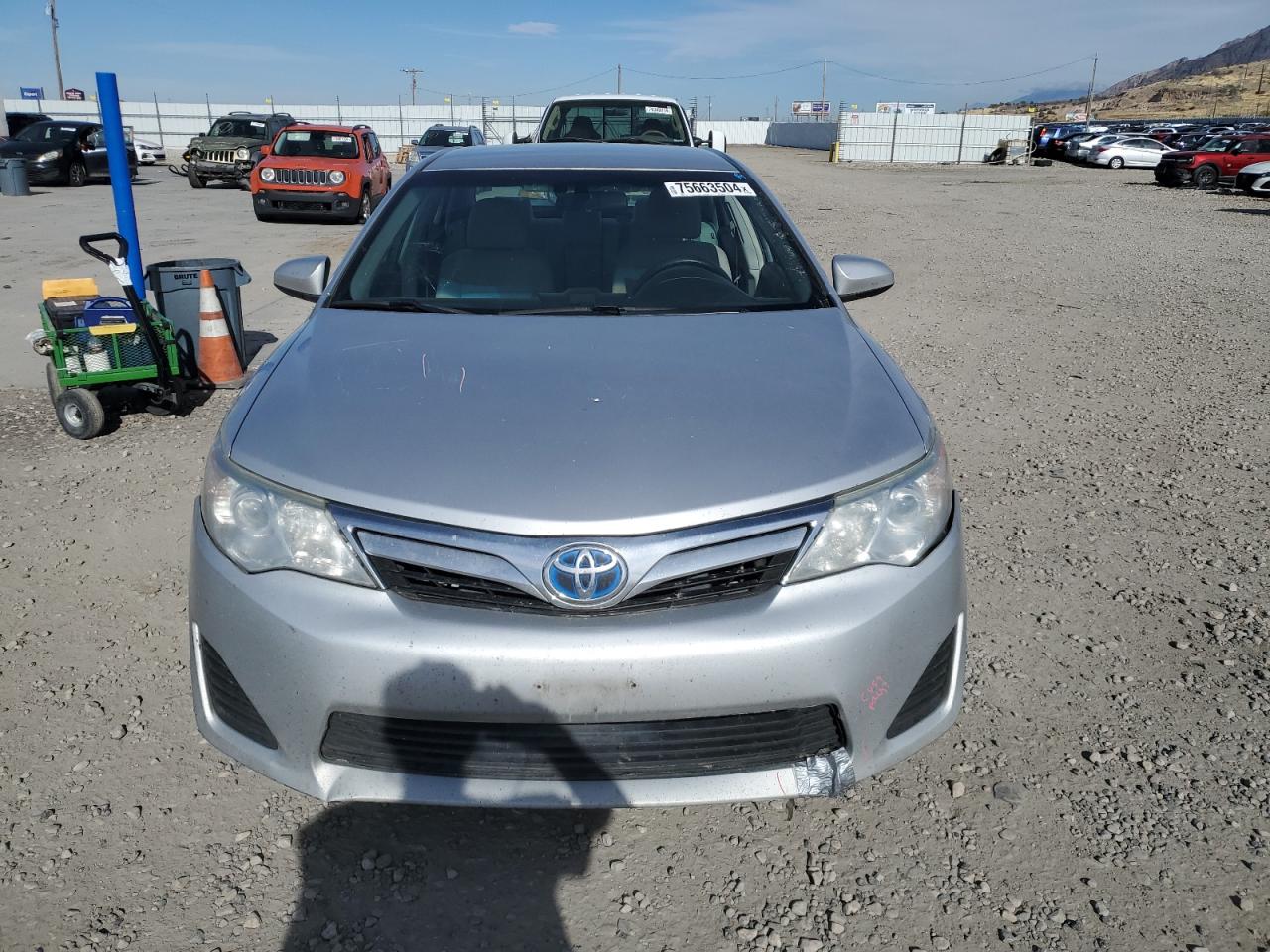 Lot #3024714661 2014 TOYOTA CAMRY HYBR