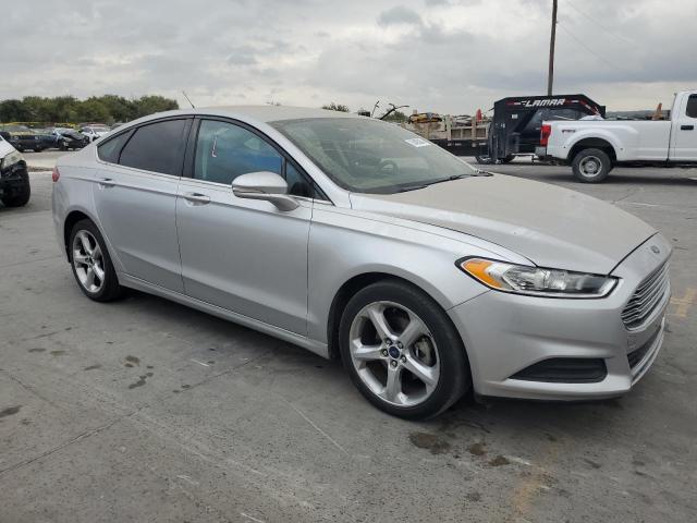 VIN 3FA6P0HD3GR151864 2016 Ford Fusion, SE no.4