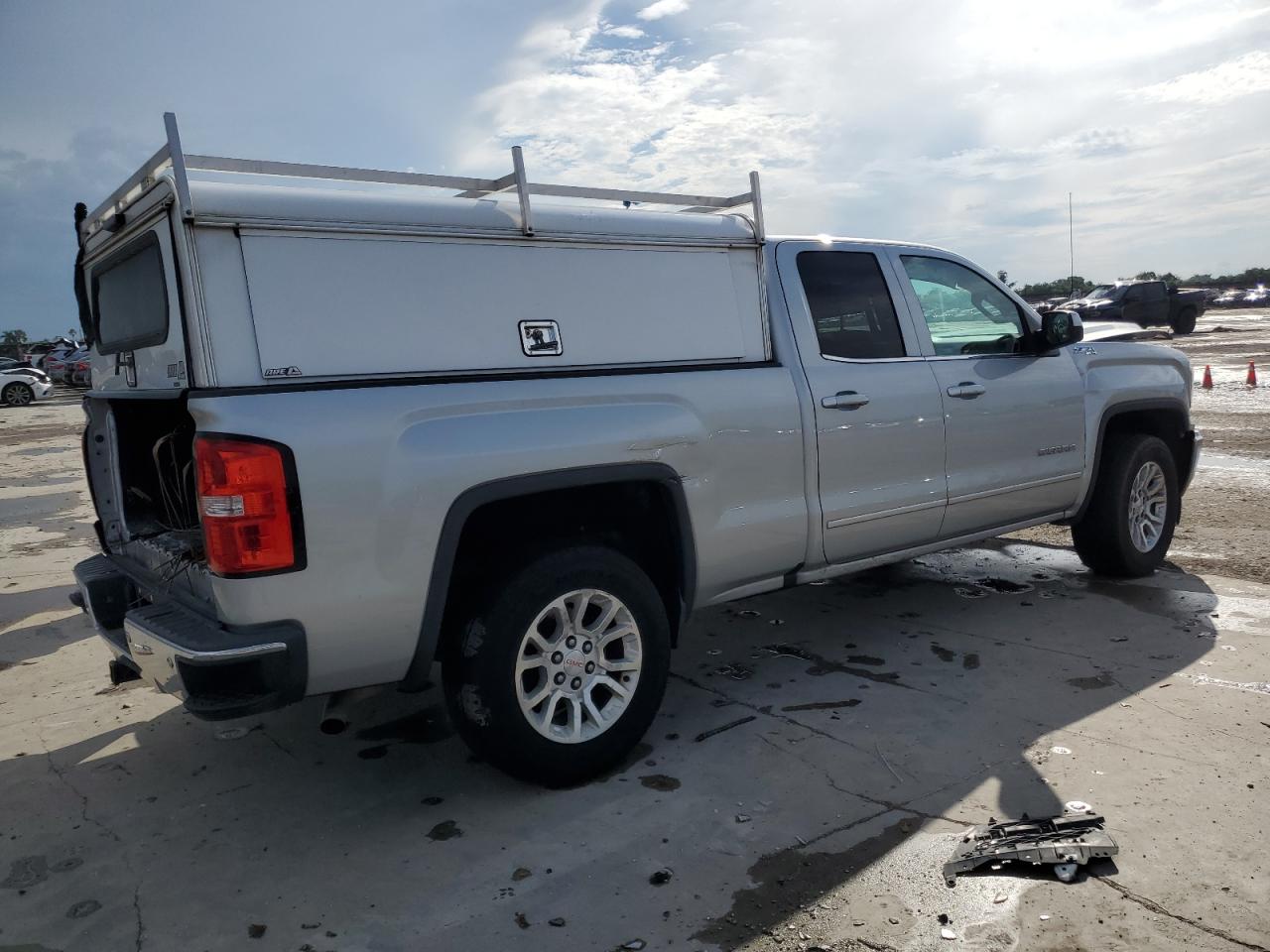 Lot #2933554710 2017 GMC SIERRA K15