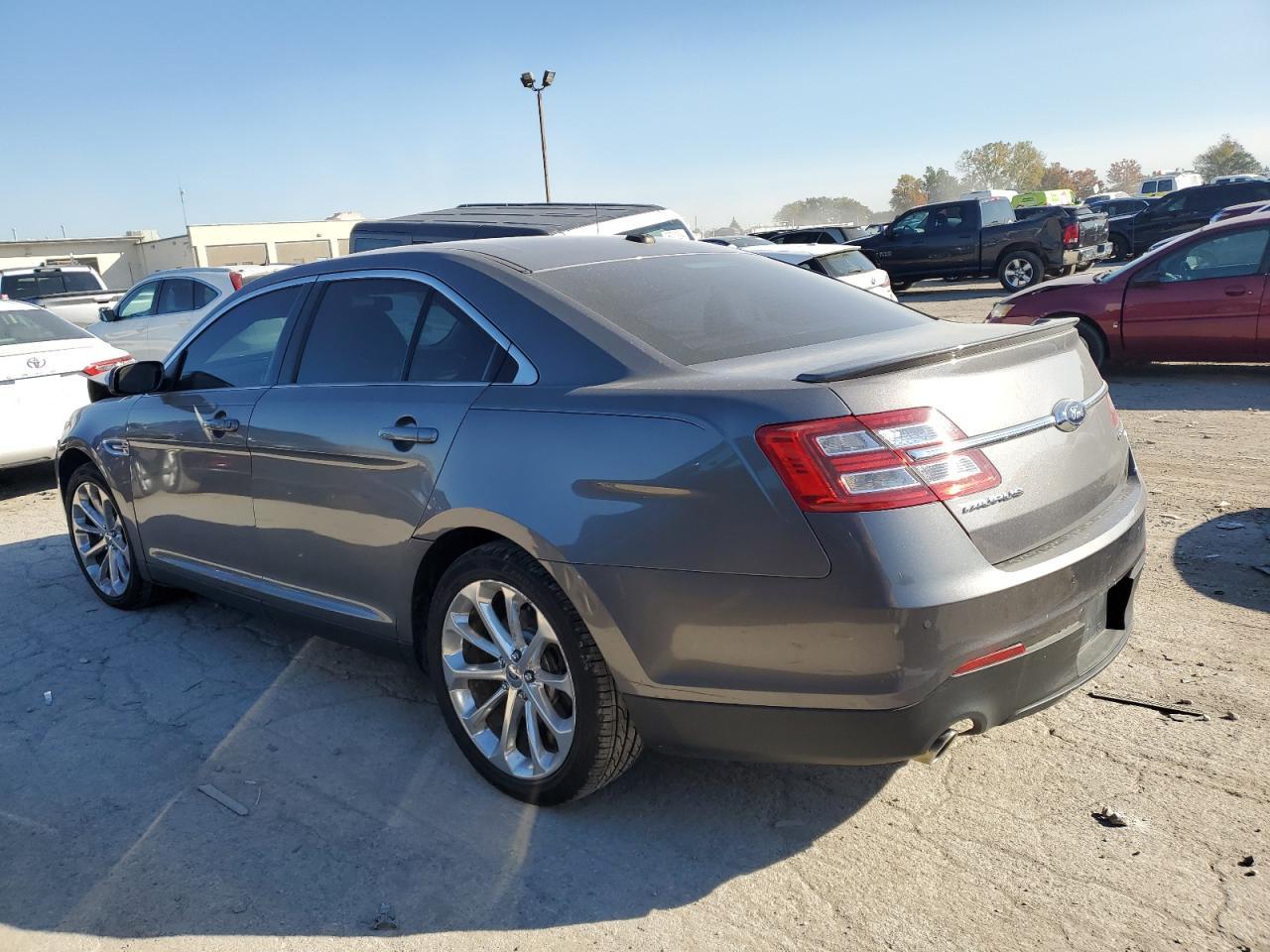 Lot #3022763295 2013 FORD TAURUS LIM