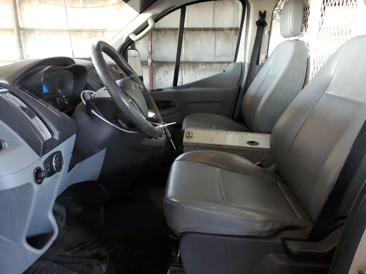 Lot #2993309843 2017 FORD TRANSIT T-